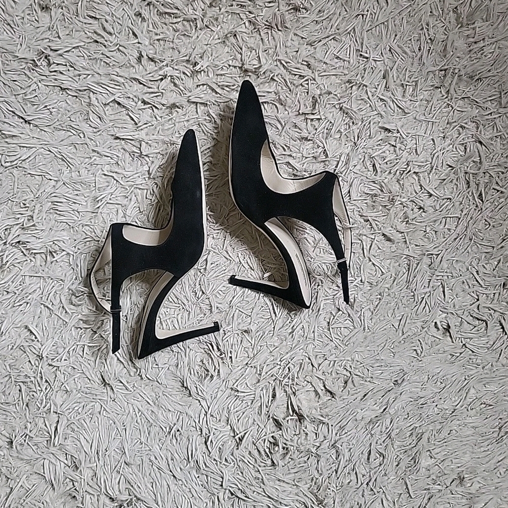 Womens Giorgio Armani Black Heels Pointy Toe Ankle Strap Size 38 Suede Leather ✨